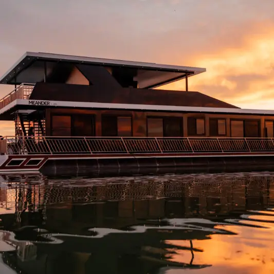 Meander Houseboat A7407583