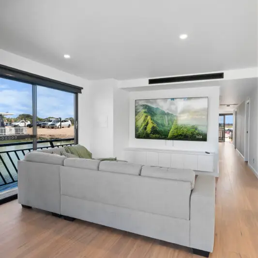 Meander Houseboat A7407696