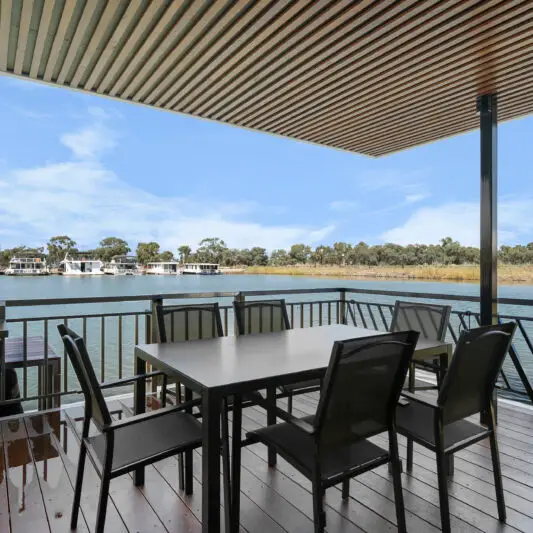 Meander Houseboat A7407700