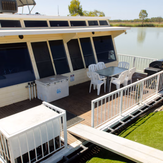 Cocktails - Renmark Houseboats © 2026.01
