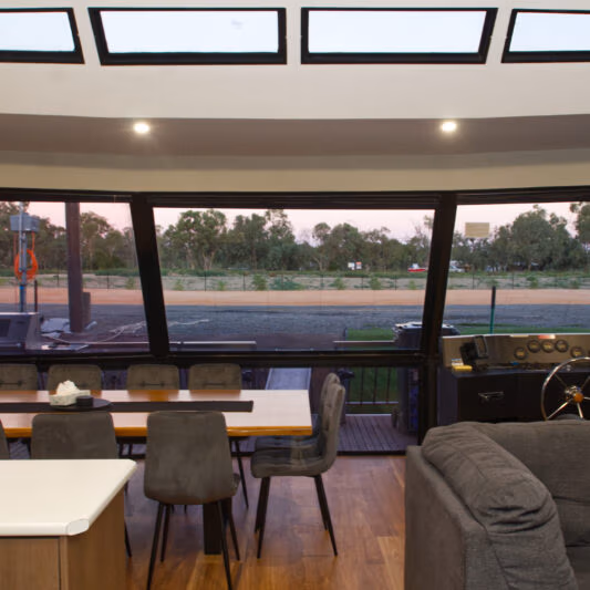 17. Riverstar - Renmark Houseboats © 2026