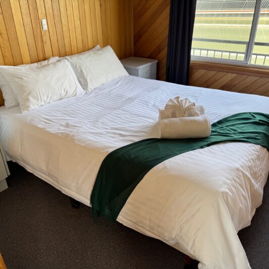 13. Scoundrel - Renmark Houseboats © 2025